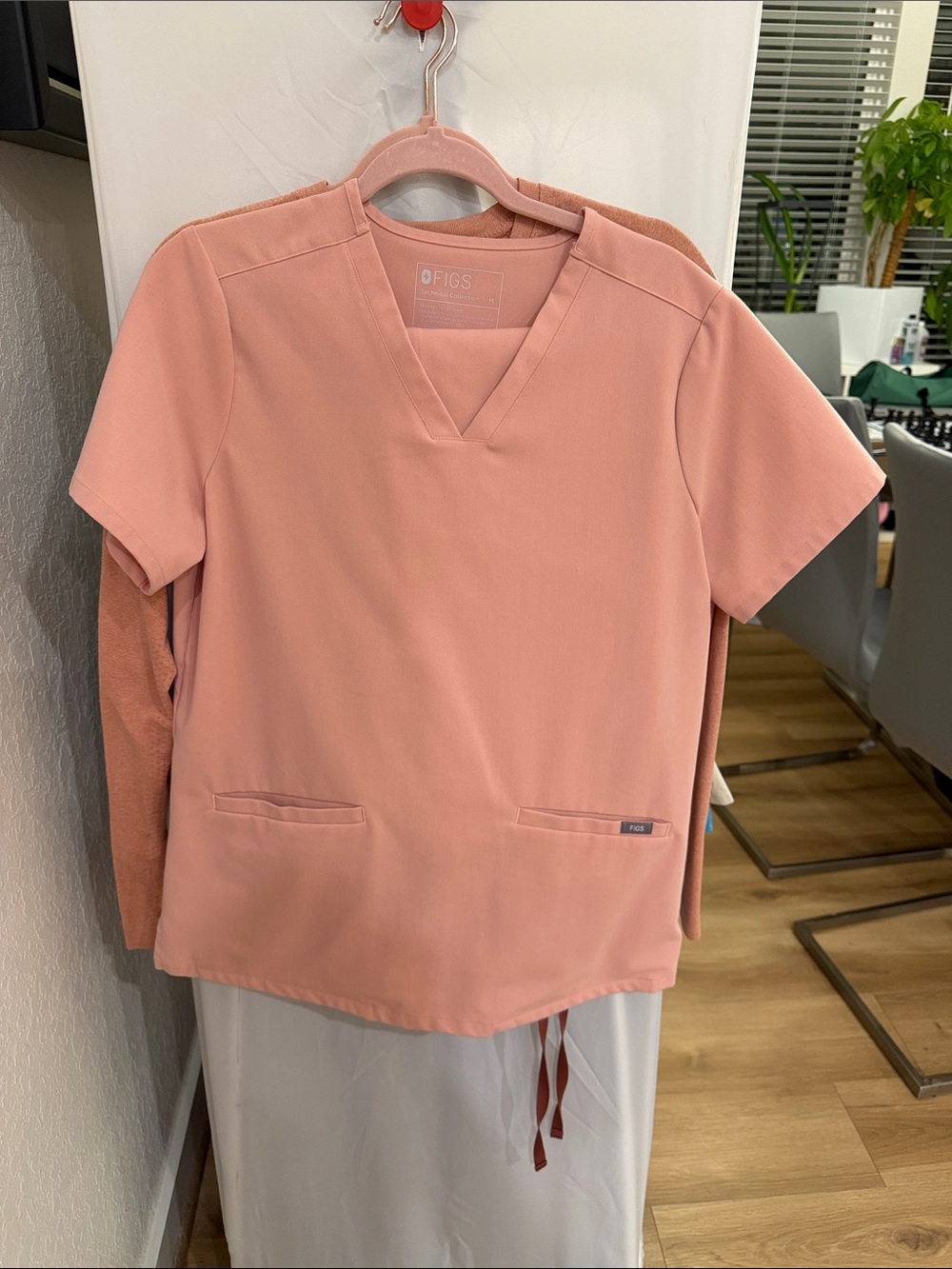 Figs Pink Sands medium Casma top.